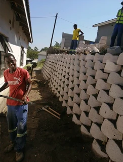 RETAINING WALLS(Gblocks)
