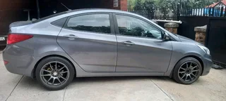 Hyundai accent 2017