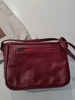 Oliver Vagary Hand bag - A perfect gift