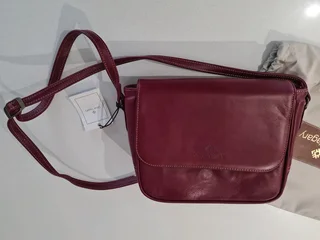 Oliver Vagary Hand bag - A perfect gift