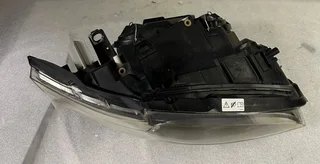 BMW 1 SERIES E87 PREFACE XENON HEADLIGHT