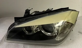 BMW X1  PREFACE XENON LEFT SIDE HEADLIGHT