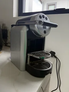Nespresso Coffee machine (with Capsules)