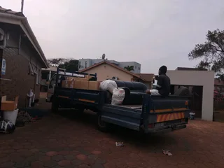 Furniture removal, old furniture disposal, junk removal, garden refuse removal, rubble removal, jun