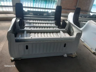 2025  Isuzu LWB bins gen7