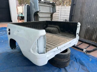 Toyota Hilux Gd-6 Double Cab Bin