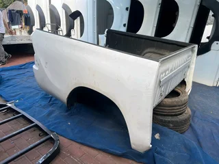 Toyota Hilux GD-6 DOUBLE cab bin