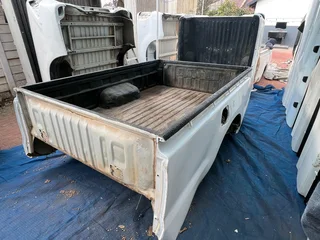 Toyota Hilux D4D lwb bin with tailgate