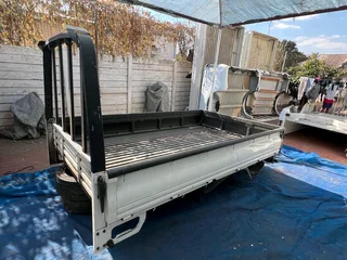 Hyundai H100 dropside bin