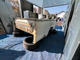 Toyota Hilux GD-6 LWB BIN  used No tailgate