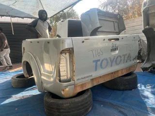 Toyota Hilux D4D double cab bin  with tailgate