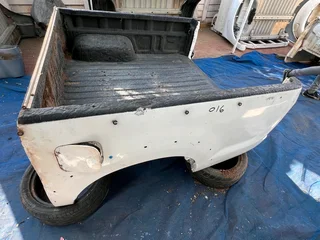 Toyota Hilux D4D double cab bin