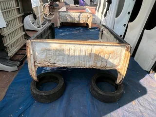 Toyota Hilux D4D double cab bin