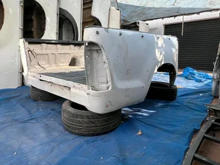 Toyota Hilux D4D double cab bin