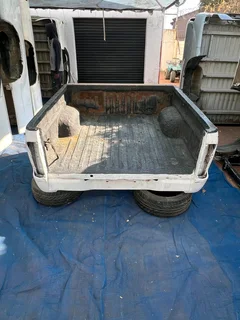 Toyota Hilux D4D double cab bin