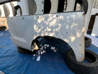 Toyota Hilux D4D double cab bin