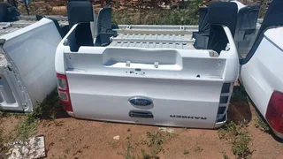Ford ranger T6 Clubcab bin