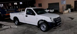 2011 isuzu kb250d long wheel base