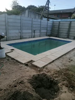 Swiming pool mentainance repair&amp;artficial grass installation and landscaping