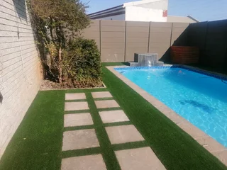 Swiming pool mentainance repair&amp;artficial grass installation and landscaping