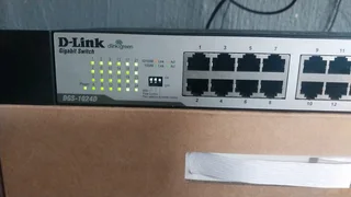 D-Link DGS-1024D/B 24‑Port Gigabit Unmanaged Desktop Switch, Hub, Internet Split