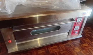 2 Tray, 1 Deck Gas Pizza Oven