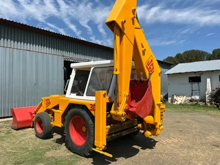 1969 - Ad posted by Vivian Maclachlan