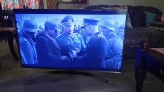 LG  Smart TV & Remote