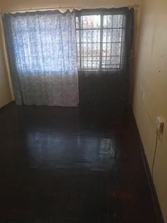 Lockable Bedroom for rent