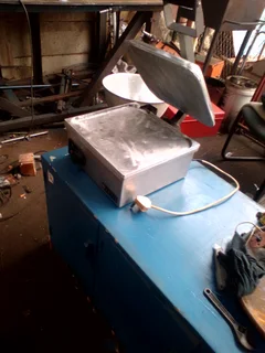 The Anvil Flat-plate sandwich presser