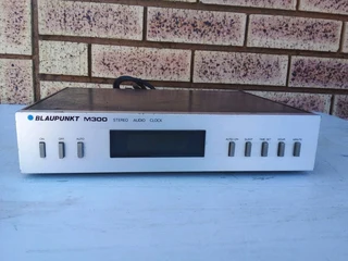 Blaupunkt M300 Stereo Audio Clock/timer