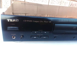 TEAC CD PLAYER