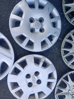 ASSORTED 13&#34;AND 14&#39; WHEEL CAPS