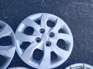 ASSORTED 13&#34;AND 14&#39; WHEEL CAPS