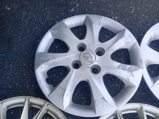 ASSORTED 13&#34;AND 14&#39; WHEEL CAPS