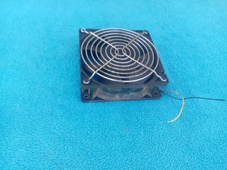 12 V BRUSHLESS FAN FOR PC