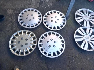 20 ASSORTED WHEEL CAPS