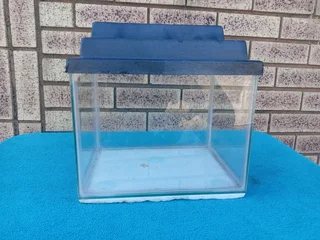 30 CM FISH TANK WITH CANOPY