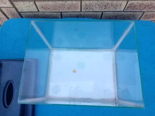 30 CM FISH TANK WITH CANOPY