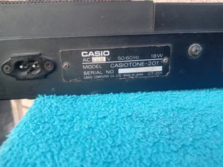 VINTAGE CASIO KEYBOARD 201 (FOR SPARES)