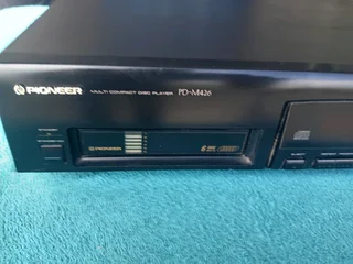 PIONEER CD PLAYER (NOT READING)