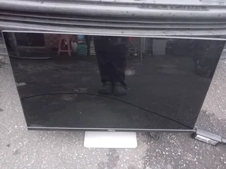 27 INCH DELL HDMI MONITOR (NEEDS ATTENTION) R450