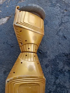 HOVERBOARD FOR SPARES OR REPAIRS (R350)
