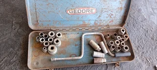 Assorted Sockets (r300)