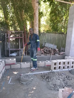 Expert builder;  0671775269