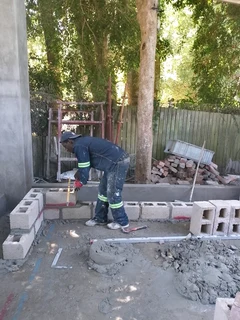 Expert builder;  0671775269