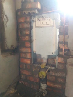 Experienced brick layer