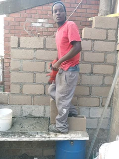 Experienced brick layer