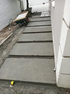 Skilled brick layer and plasterer