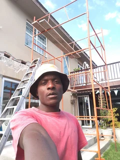 Skilled Builder, plaster ,tiler and painter